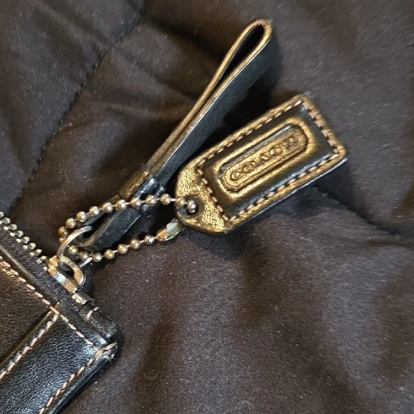 Coach Black Leather Womem Cometic Wallet - Picture 3 of 5